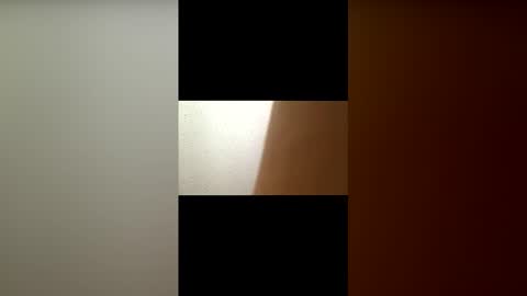 Snapshot of smallltwink chatting on February 20, 11:27 pm TightTwink3 online show from February 20, 11:27 pm