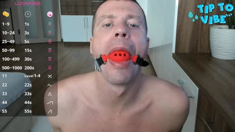 Snapshot of smallnipples chatting on December 8, 8:09 am Alex online show from December 8, 8:09 am