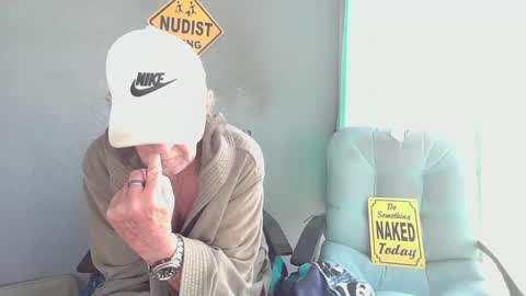 Snapshot of smallpenisbigtongue chatting on February 4, 1:48 pm Daddy online show from February 4, 1:48 pm