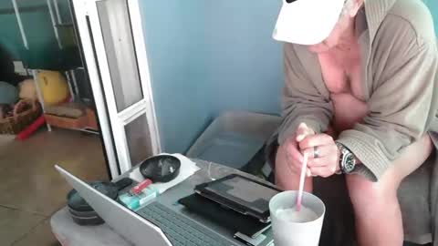 Daddy online show from November 20, 1:44 pm