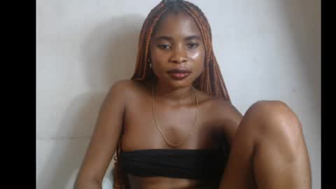 smallsluty online show from May 29, 9:29 am