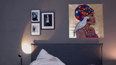 Snapshot of smalltittsbigsoul chatting on February 16, 5:36 am Anna no bbbbybybbabebyy just Anna. And dont call me mom please. online show from February 16, 5:36 am