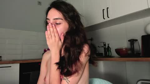 Elizabeth online show from March 31, 7:42 am