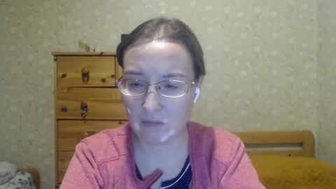 Snapshot of smart_rose chatting on January 11, 1:37 am smart_rose online show from January 11, 1:37 am