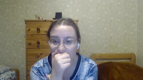 Snapshot of smart_rose chatting on January 18, 2:03 am smart_rose online show from January 18, 2:03 am