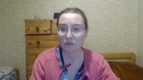 Snapshot of smart_rose chatting on January 19, 2:38 pm smart_rose online show from January 19, 2:38 pm