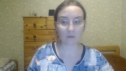 Snapshot of smart_rose chatting on February 1, 2:16 am smart_rose online show from February 1, 2:16 am