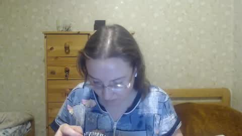 Snapshot of smart_rose chatting on February 3, 2:25 am smart_rose online show from February 3, 2:25 am