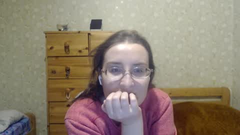 Snapshot of smart_rose chatting on February 12, 2:32 pm smart_rose online show from February 12, 2:32 pm