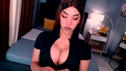 smasherqueen online show from March 29, 8:47 am