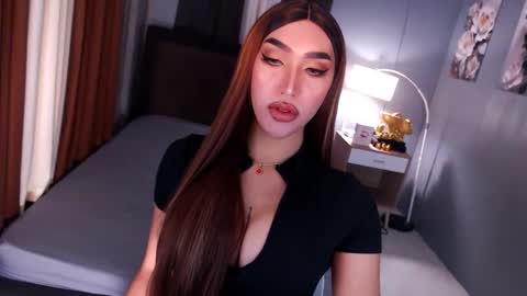 smasherqueen online show from April 8, 1:11 pm