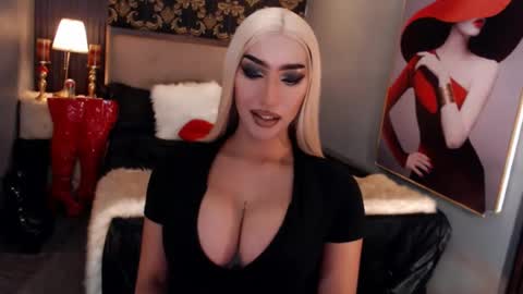 smasherqueen online show from June 14, 6:26 am