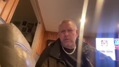 Snapshot of smblondo chatting on April 8, 8:36 am smblondo online show from April 8, 8:36 am