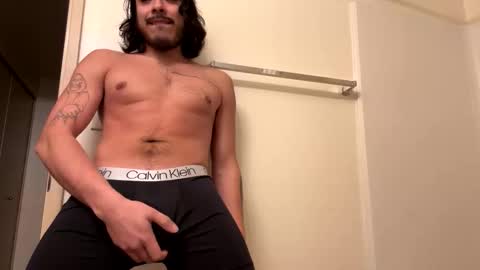 Snapshot of smex_charm chatting on December 16, 9:20 pm smex_charm online show from December 16, 9:20 pm