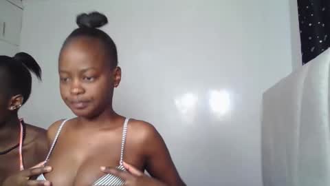 smiley luv1 online show from February 5, 8:41 am