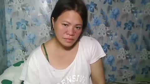 Snapshot of smilinglady27 chatting on November 5, 9:59 pm smilinglady27 online show from November 5, 9:59 pm