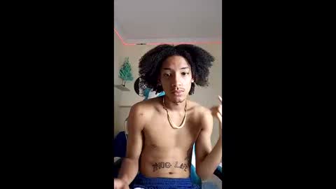 smitt jr online show from December 18, 9:32 pm