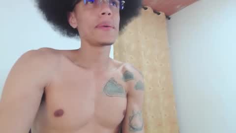 Snapshot of smith_gael chatting on February 26, 11:04 pm Smith Gael online show from February 26, 11:04 pm