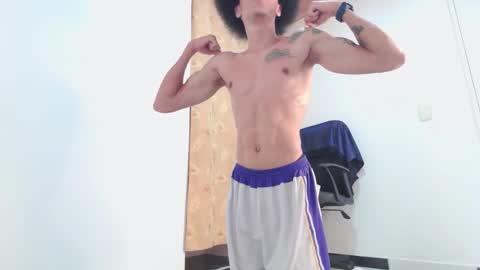 Snapshot of smith_gael chatting on March 5, 11:23 pm Smith Gael online show from March 5, 11:23 pm