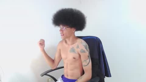 Snapshot of smith_gael chatting on March 8, 12:52 am Smith Gael online show from March 8, 12:52 am