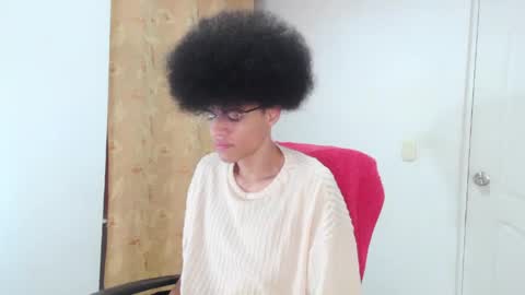 Snapshot of smith_gael chatting on April 21, 12:56 am Smith Gael online show from April 21, 12:56 am