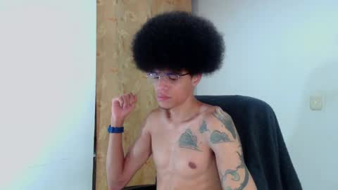 Snapshot of smith_gael chatting on May 15, 12:50 am Smith Gael online show from May 15, 12:50 am