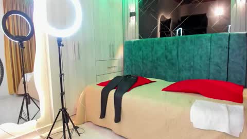 Snapshot of smmy_gil chatting on October 23, 12:04 pm Sammy online show from October 23, 12:04 pm