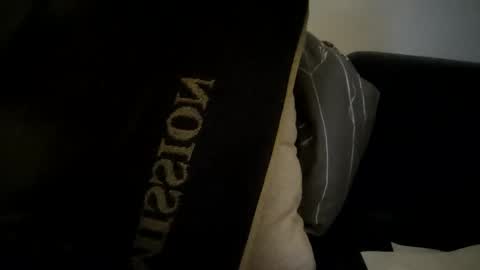 Snapshot of smokeandwatching chatting on February 23, 7:49 pm Smokeandwatching online show from February 23, 7:49 pm