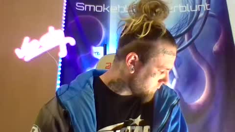 smoke online show from February 25, 11:03 pm