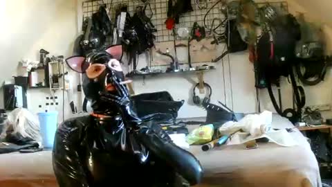 Snapshot of smokeslut365 chatting on July 15, 6:24 pm smokeslut365 online show from July 15, 6:24 pm