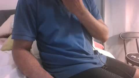 Snapshot of smoketina19 chatting on May 9, 6:35 pm smoketina19 online show from May 9, 6:35 pm