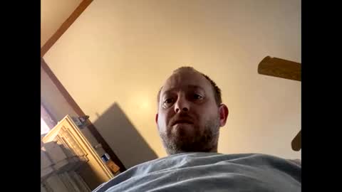 Snapshot of smokeymt420 chatting on January 2, 6:01 pm smokeymt420 online show from January 2, 6:01 pm