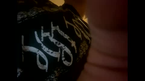 Snapshot of smokeymt420 chatting on February 6, 1:49 am smokeymt420 online show from February 6, 1:49 am