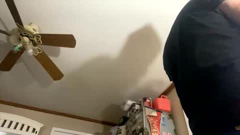 Snapshot of smokeymt420 chatting on February 11, 8:42 pm smokeymt420 online show from February 11, 8:42 pm