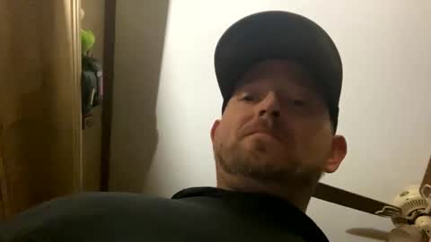 Snapshot of smokeymt420 chatting on February 22, 1:44 am smokeymt420 online show from February 22, 1:44 am