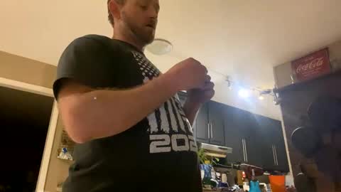 Snapshot of smokeymt420 chatting on February 28, 4:54 am smokeymt420 online show from February 28, 4:54 am