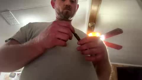 Snapshot of smokeymt420 chatting on November 4, 6:34 am smokeymt420 online show from November 4, 6:34 am