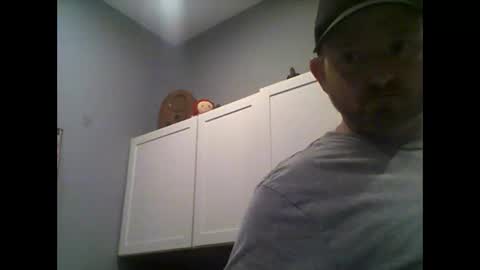 Snapshot of smokeymt420 chatting on February 26, 5:28 am smokeymt420 online show from February 26, 5:28 am