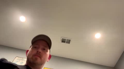 Snapshot of smokeymt420 chatting on March 2, 7:15 am smokeymt420 online show from March 2, 7:15 am