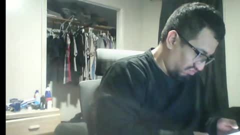 Snapshot of smoky47gxxx chatting on December 20, 5:25 am smoky47 online show from December 20, 5:25 am