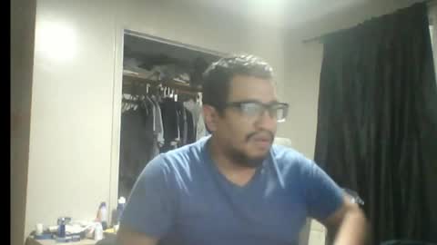 Snapshot of smoky47gxxx chatting on January 18, 4:22 pm smoky47 online show from January 18, 4:22 pm