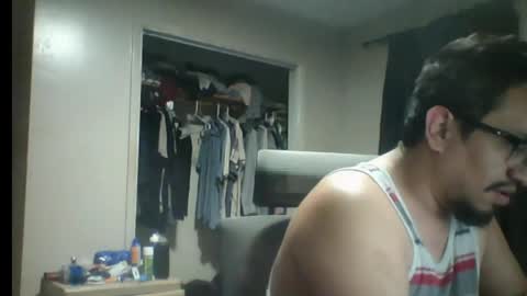 Snapshot of smoky47gxxx chatting on April 12, 5:12 am smoky47 online show from April 12, 5:12 am