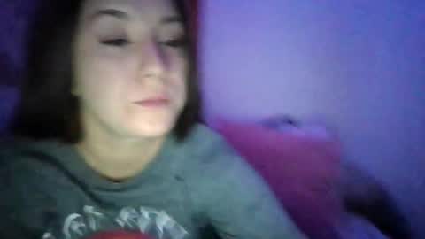 Snapshot of smoothmove1215 chatting on December 21, 2:51 am smoothmove1215 online show from December 21, 2:51 am