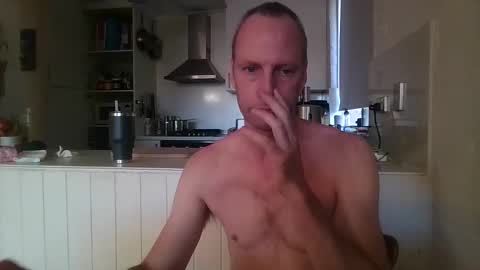 Snapshot of smoothroundbottom chatting on February 12, 4:23 am KinkyDonks online show from February 12, 4:23 am