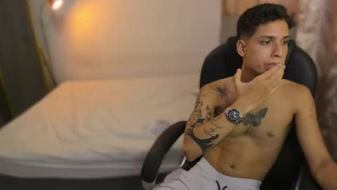 Snapshot of snak_master1 chatting on September 15, 4:23 am snak_master1 online show from September 15, 4:23 am