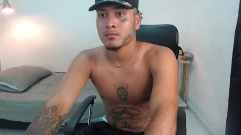 Snapshot of snak_master1 chatting on September 23, 6:05 am snak_master1 online show from September 23, 6:05 am