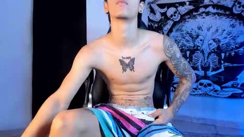 snakebutterfly online show from February 6, 4:43 pm