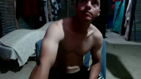 Snapshot of snakeguy08 chatting on February 17, 2:19 am snakeguy08 online show from February 17, 2:19 am