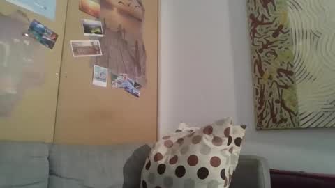 sneakerboy18 online show from February 22, 10:25 am