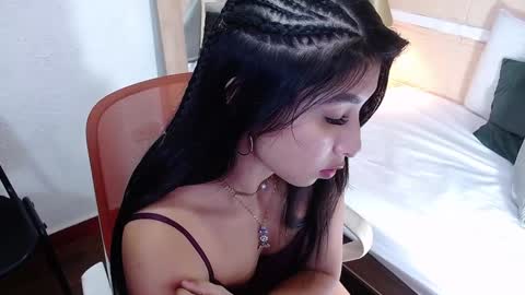 Hellen  online show from January 3, 4:00 am